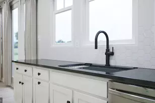 2593 Blue Rdg Ave, Marshall, VA 20115 - Photo 5