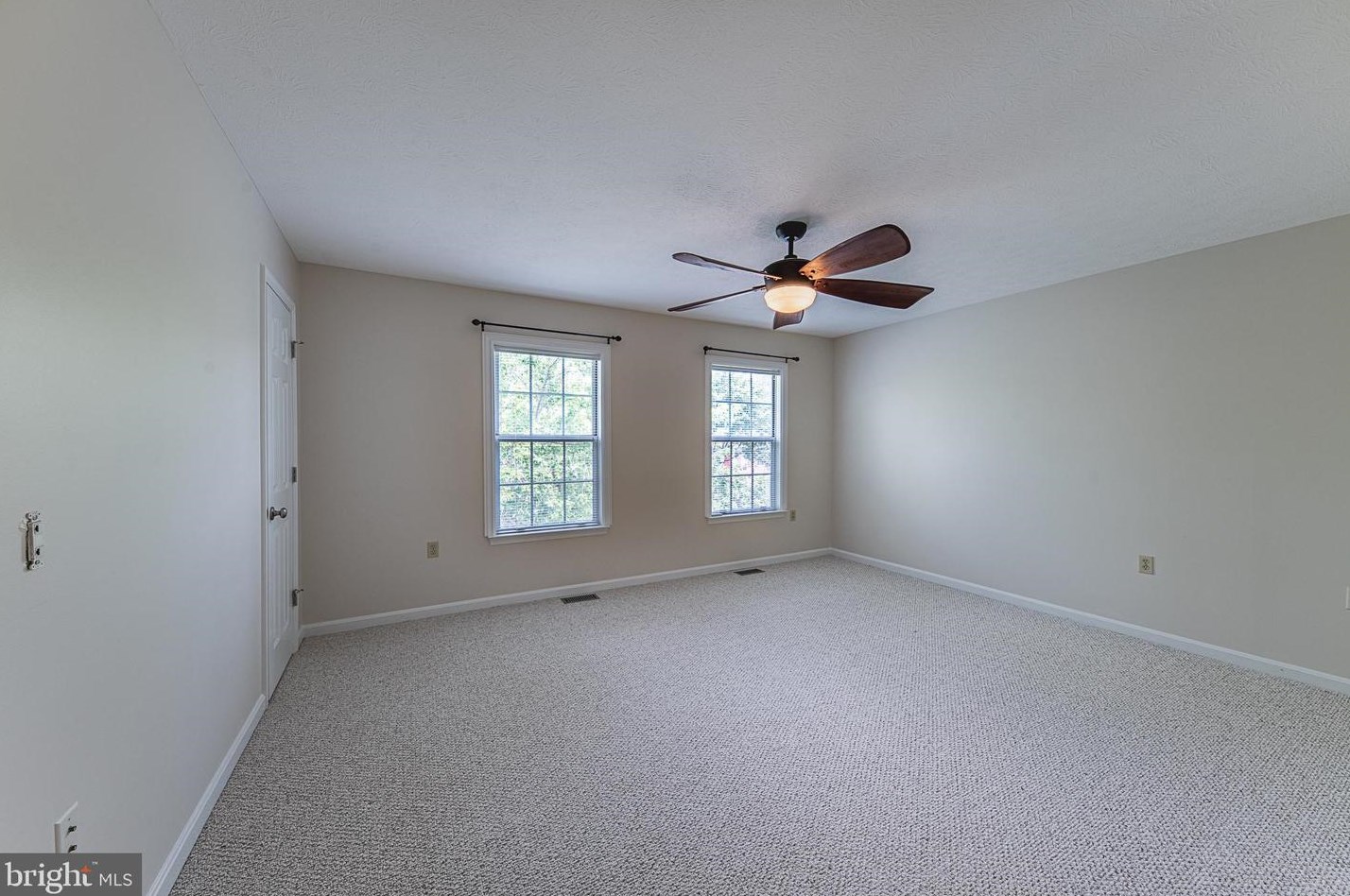 113 Waterford Ln, Winchester VA  22602-6220 exterior