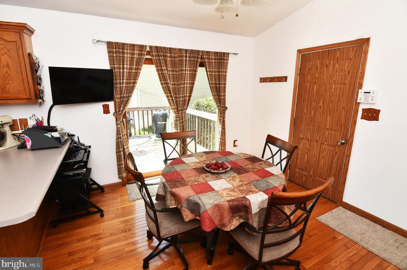 100 Fair Lawn Ct, Stephens City VA  22655-2395 exterior