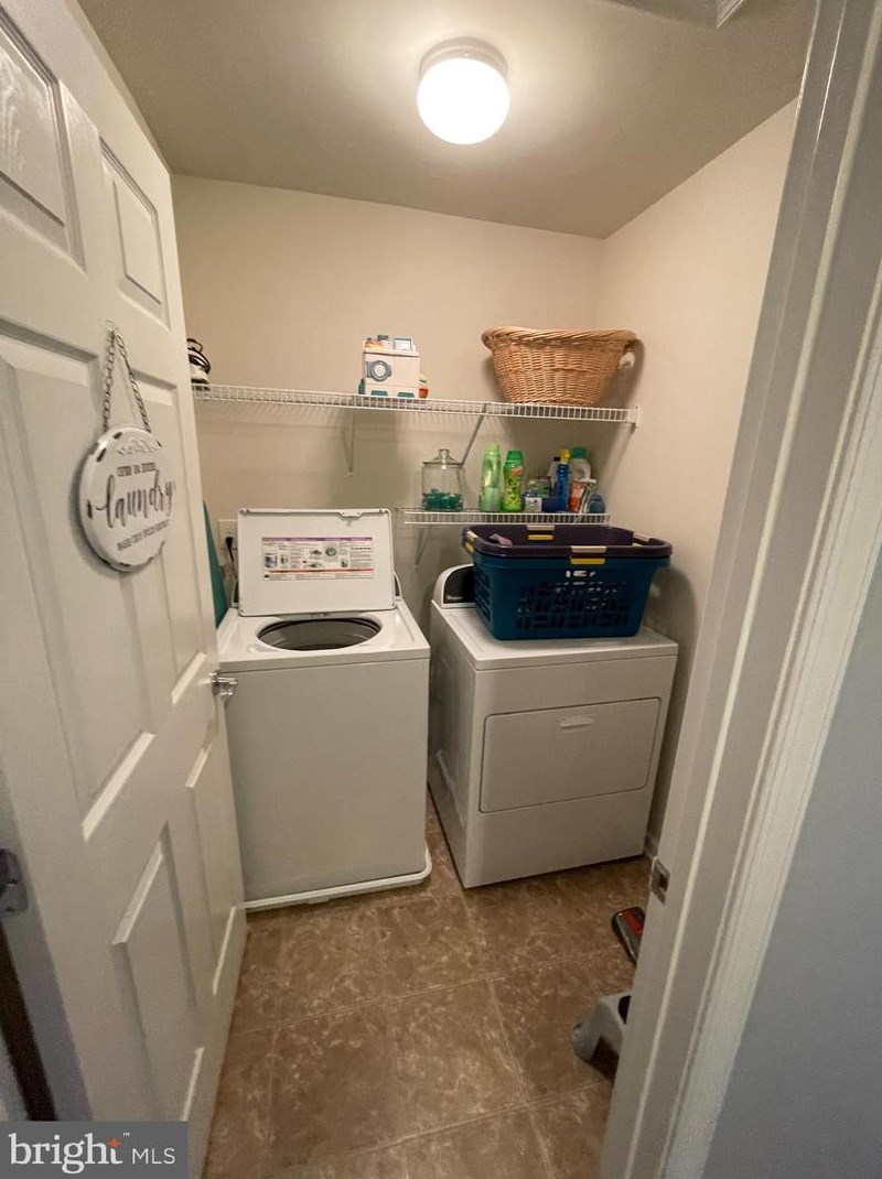 100 Eleven Moons Pl, Stephens City VA  22655 exterior