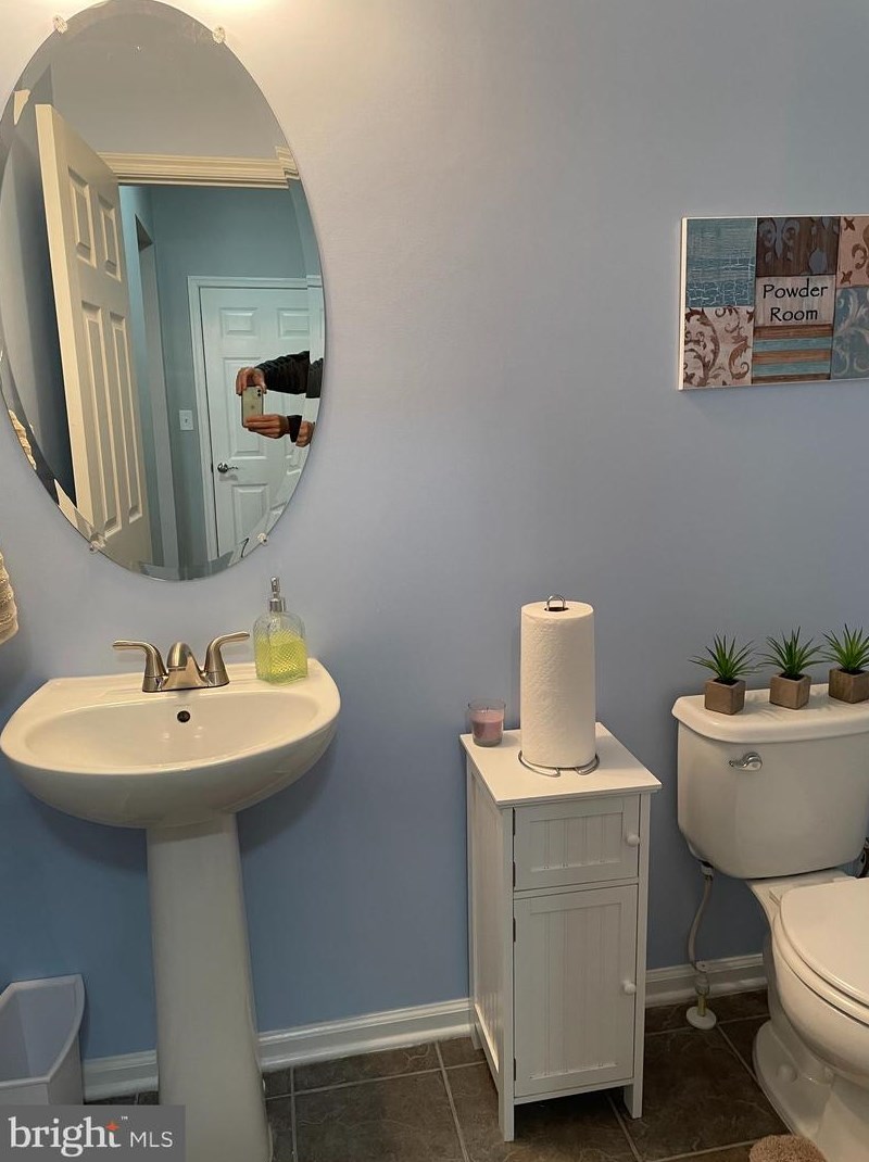 100 Eleven Moons Pl, Stephens City VA  22655 exterior