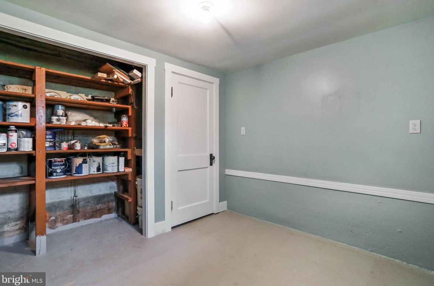 217 Poorhouse Rd, Winchester VA  22603-3844 exterior