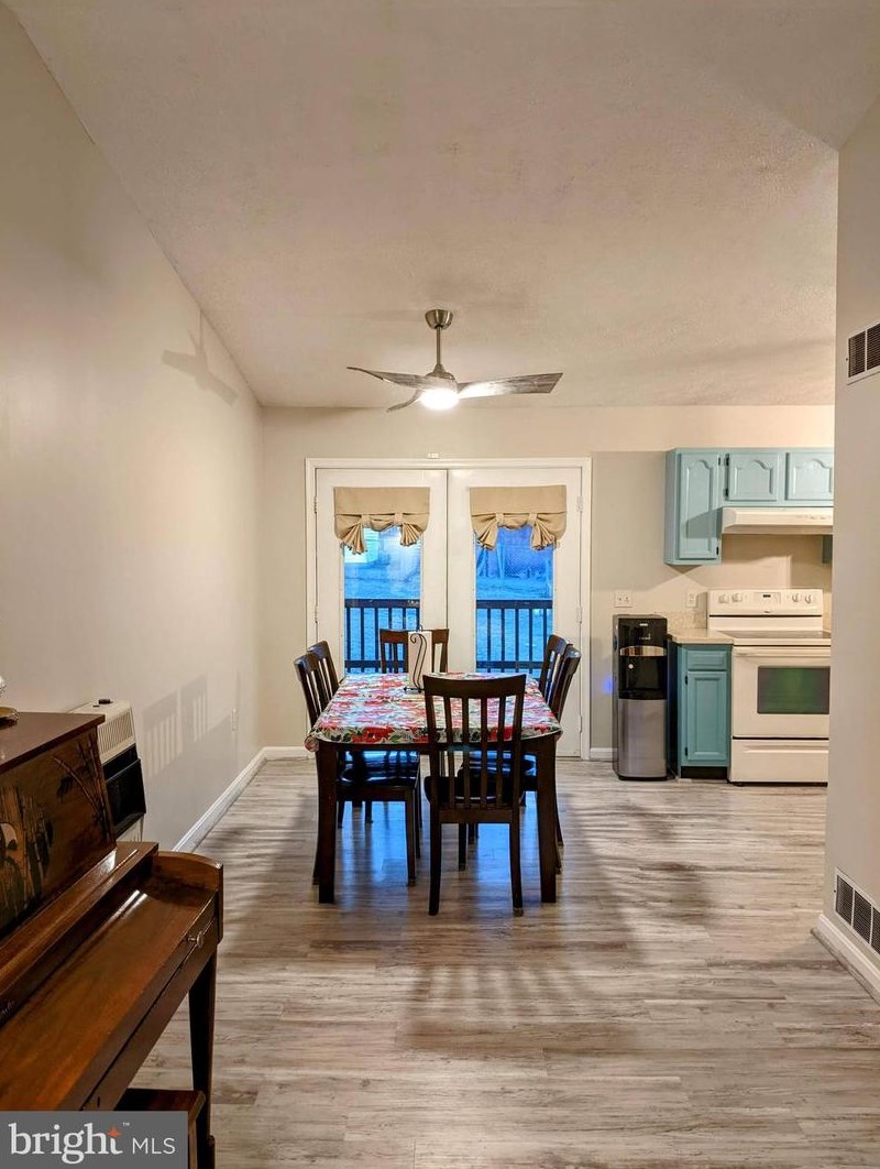 126 Obriens Cir, Winchester VA  22602-6122 exterior