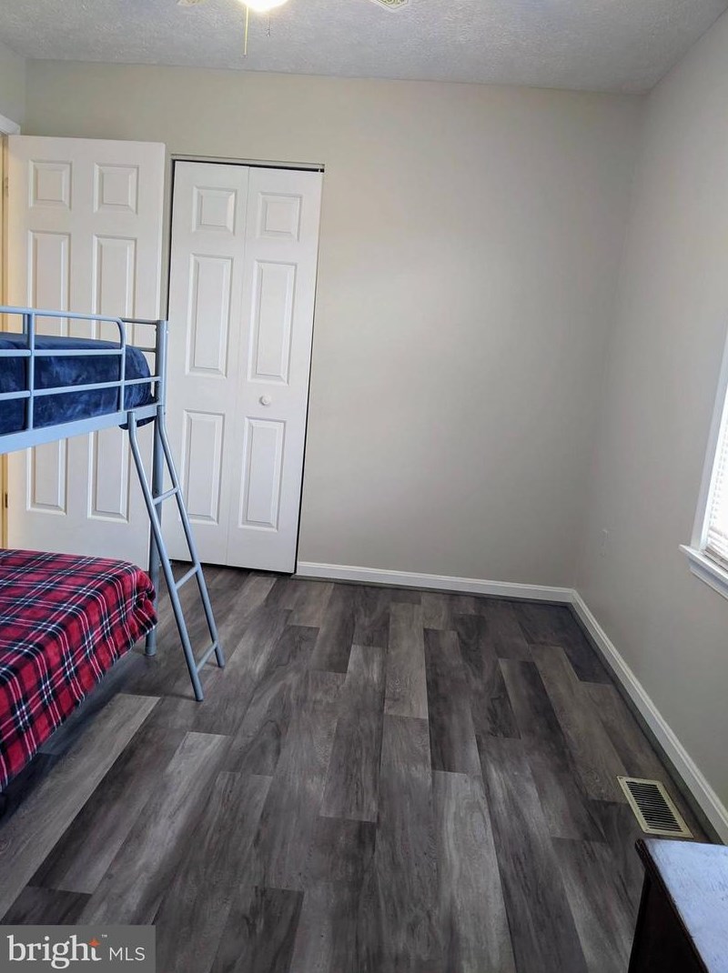 126 Obriens Cir, Winchester VA  22602-6122 exterior