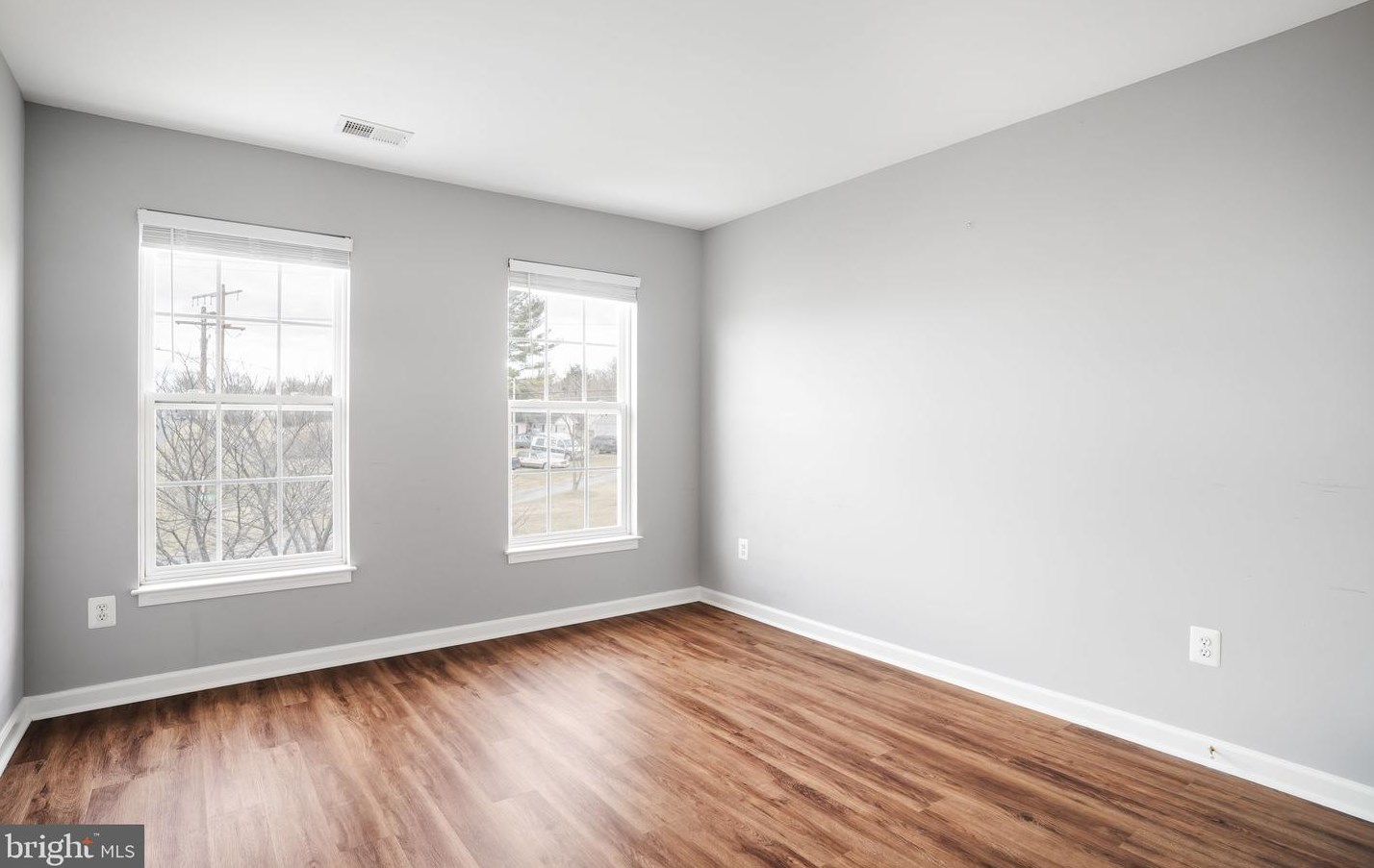 1197 Fairfax St, Stephens City VA  22655-2851 exterior