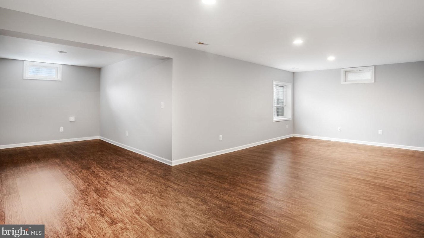 1197 Fairfax St, Stephens City VA  22655-2851 exterior