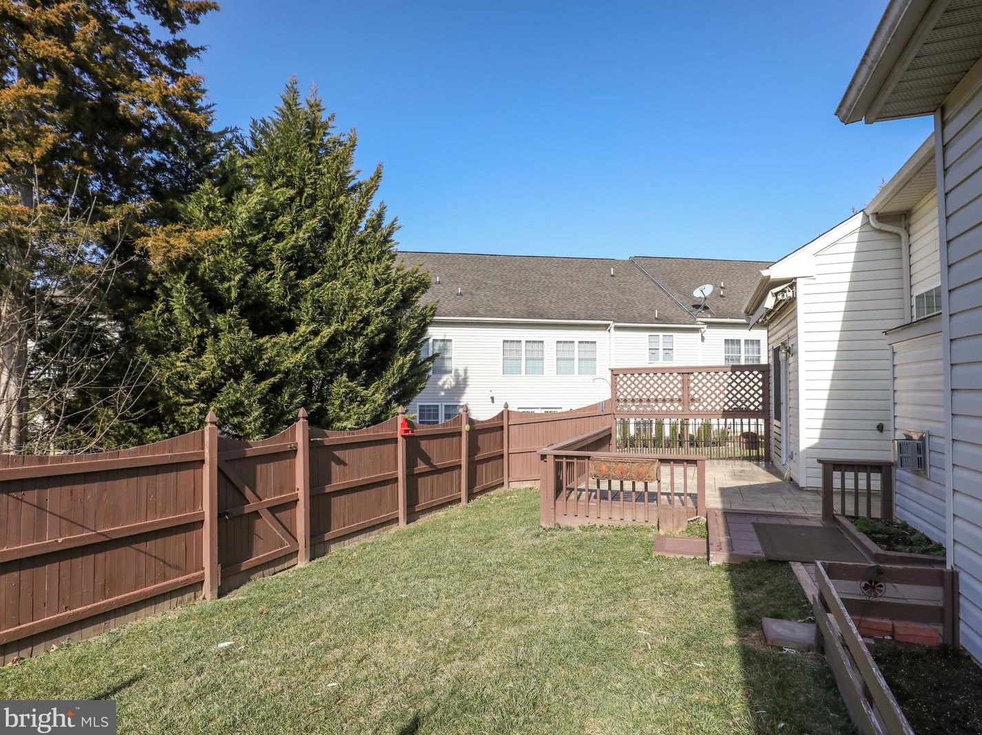 204 Spanish Oak Rd, Stephens City VA  22655-4058 exterior