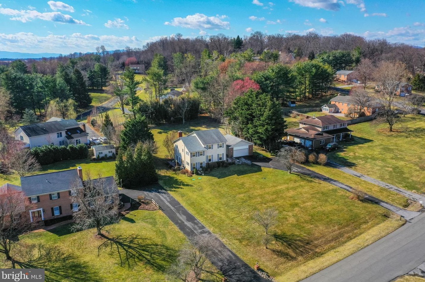 225 Greenfield Ave, Winchester VA  22602-6638 exterior