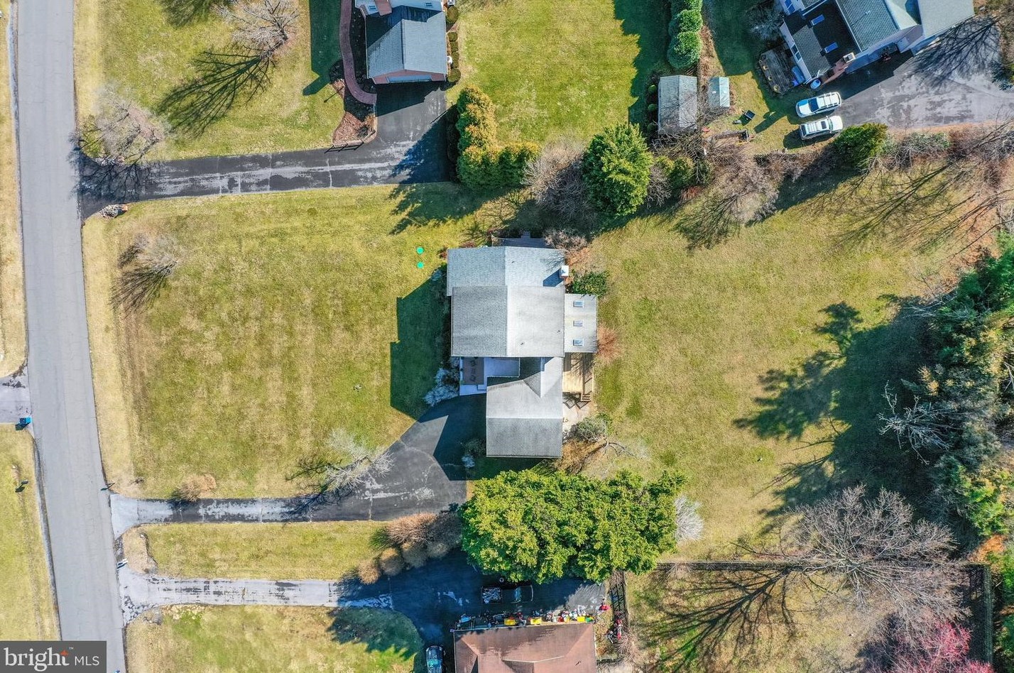 225 Greenfield Ave, Winchester VA  22602-6638 exterior