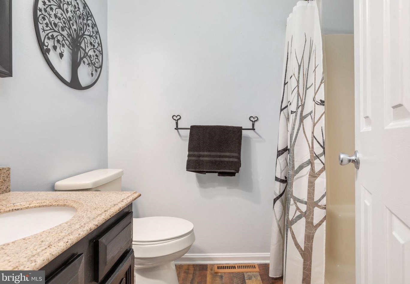 123 Nightingale Ave, Stephens City VA  22655-2413 exterior