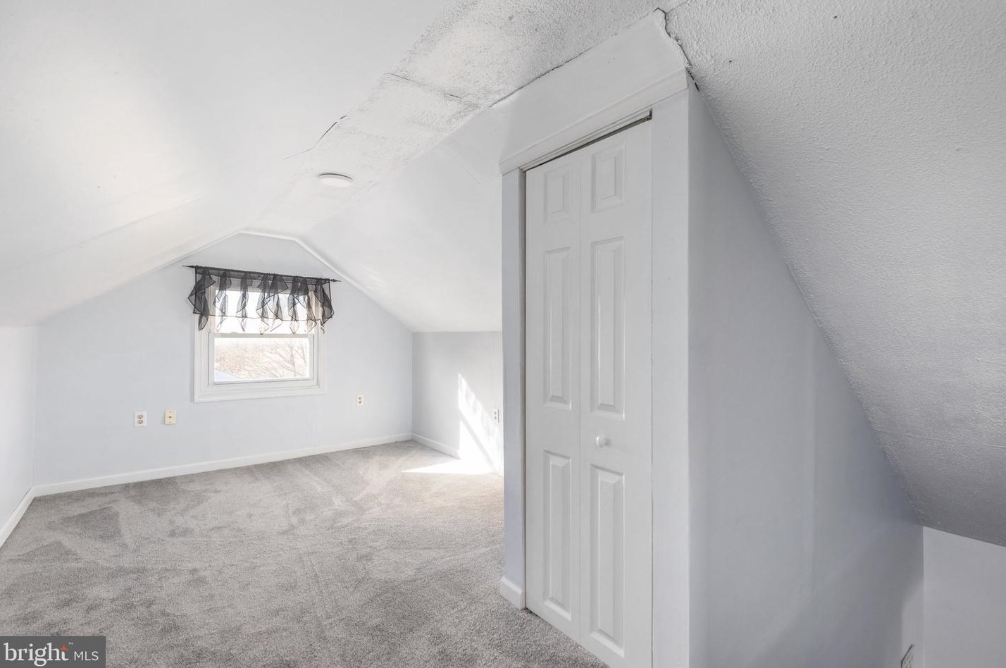 123 Nightingale Ave, Stephens City VA  22655-2413 exterior