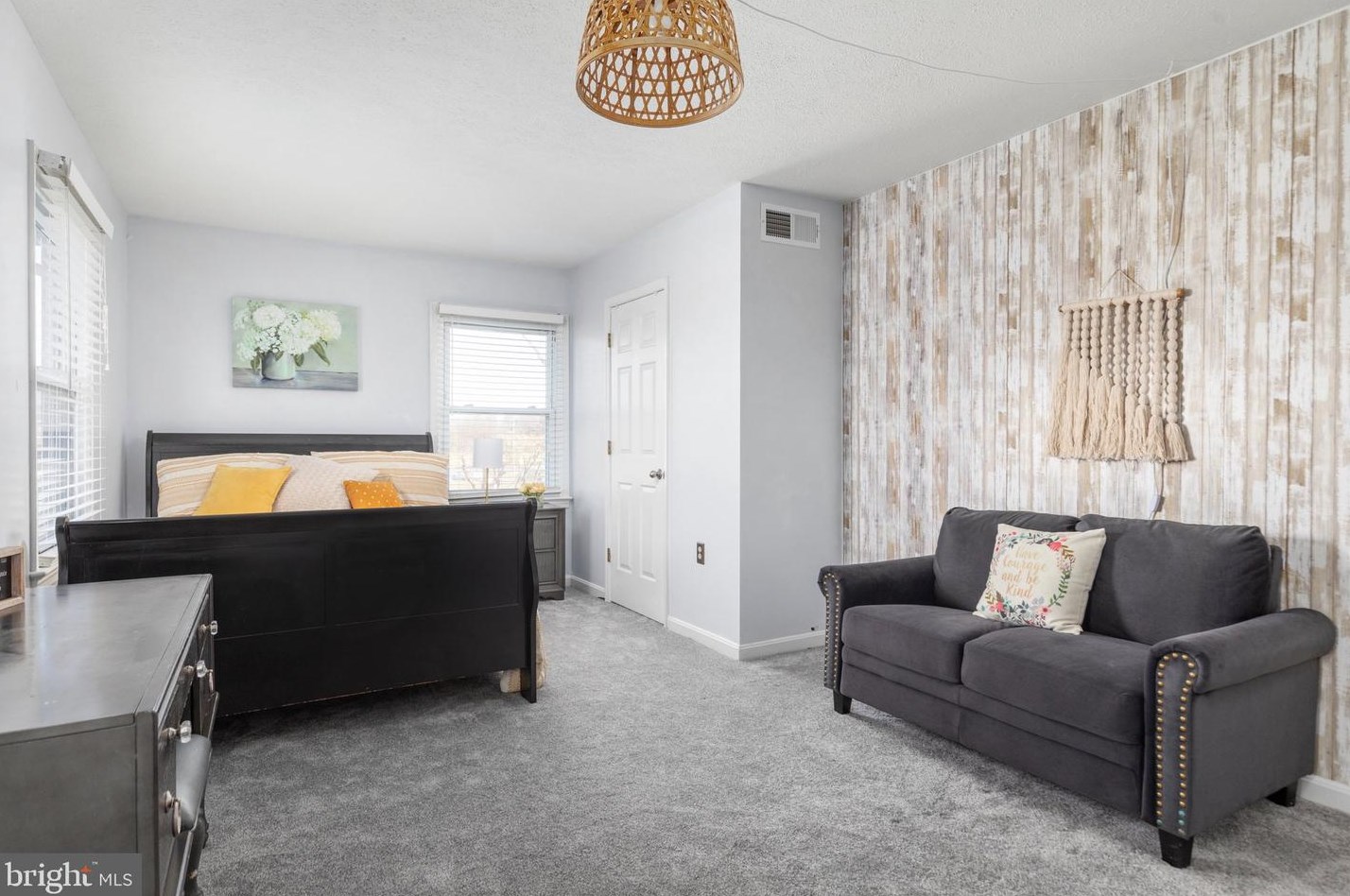 123 Nightingale Ave, Stephens City VA  22655-2413 exterior