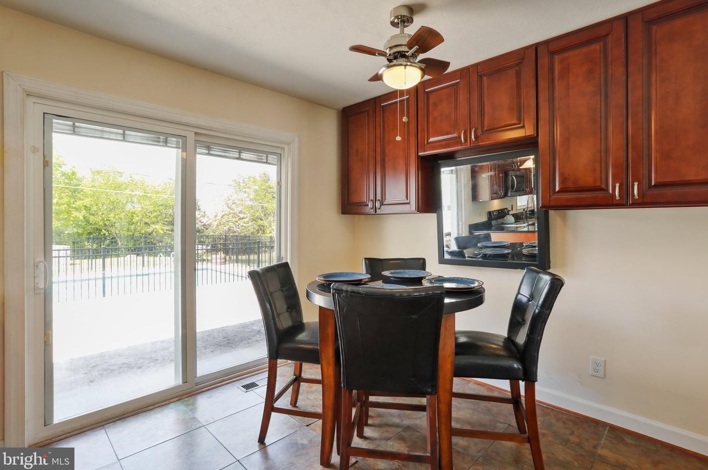 114 Highlander Rd, Stephens City VA  22655-2914 exterior