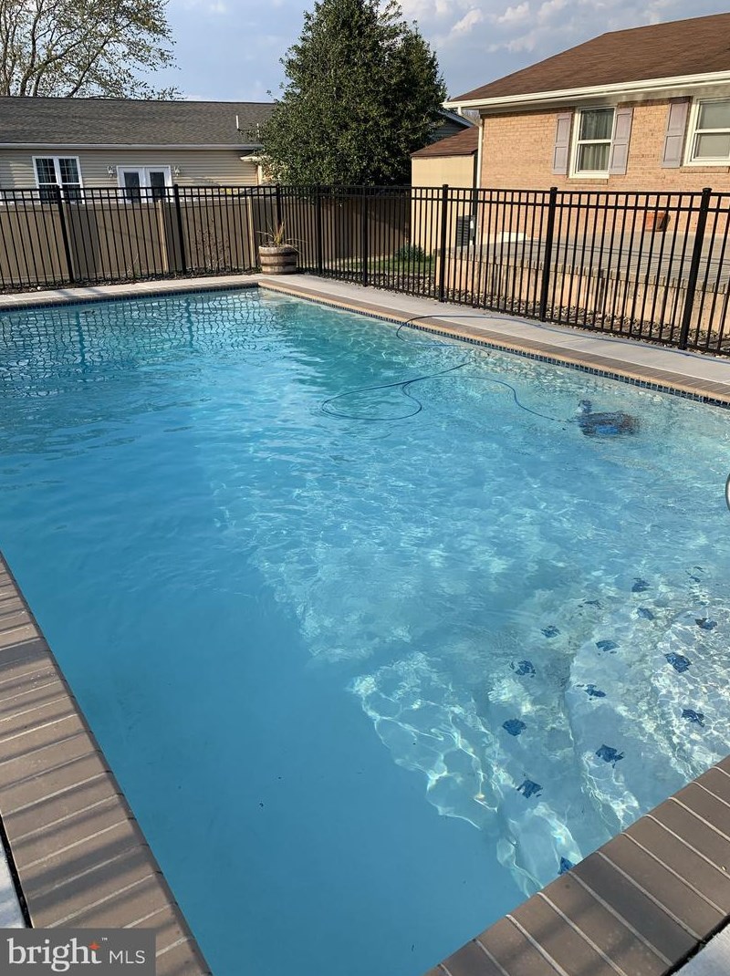 114 Highlander Rd, Stephens City VA  22655-2914 exterior