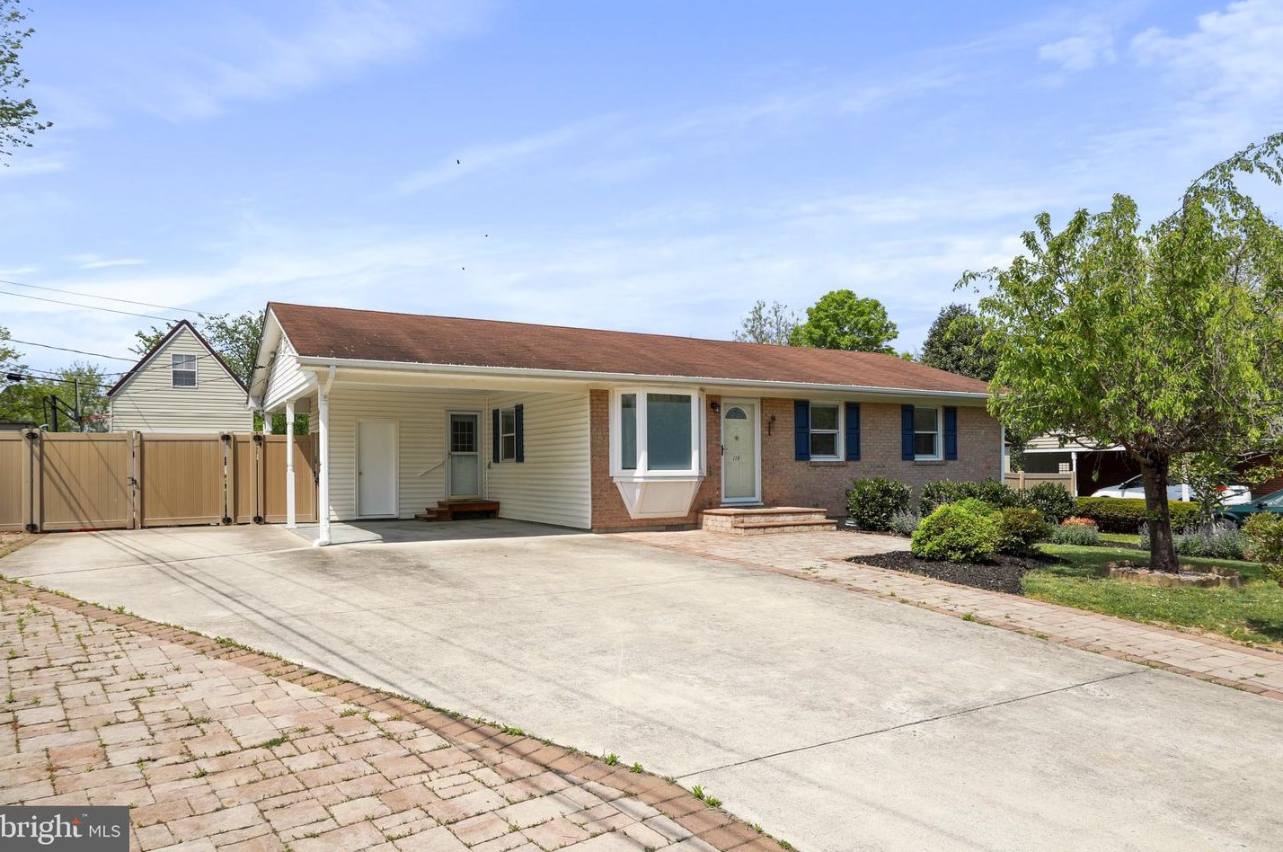 114 Highlander Rd, Stephens City VA  22655-2914 exterior