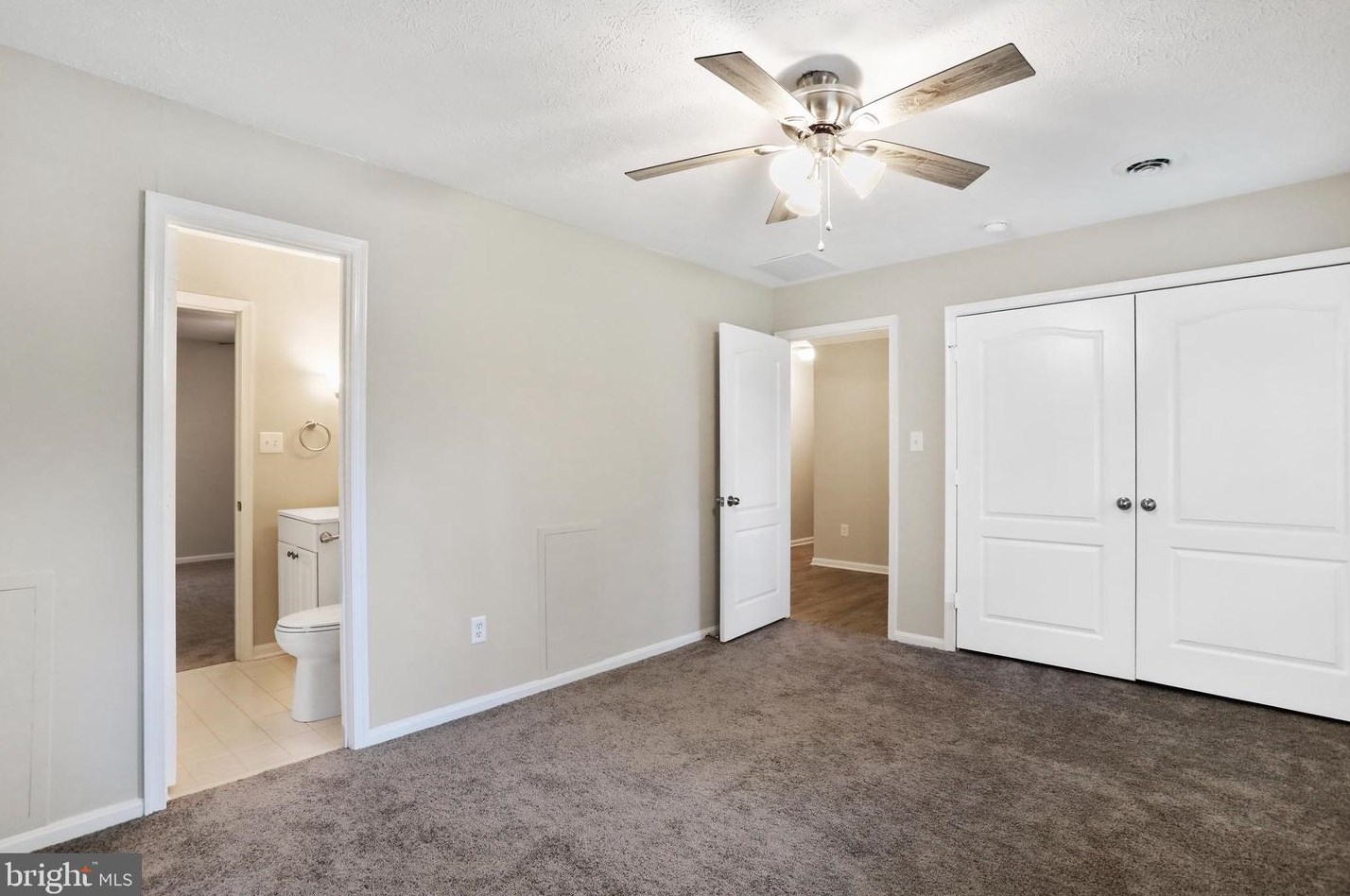 2621 Jones Rd, Winchester VA  22602-6639 exterior