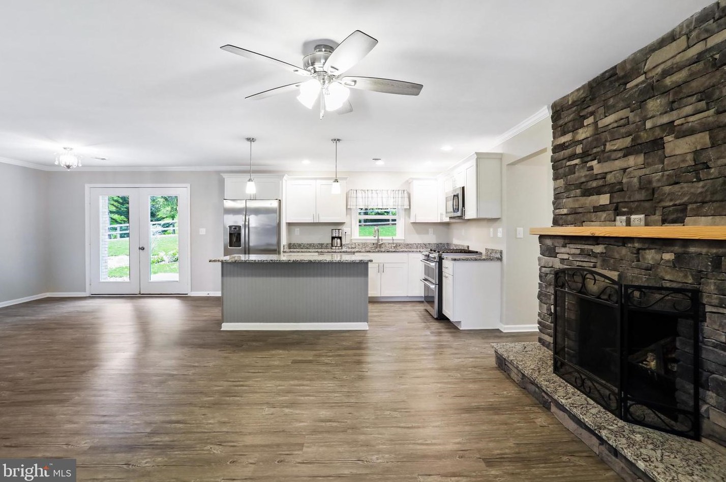 2621 Jones Rd, Winchester VA  22602-6639 exterior