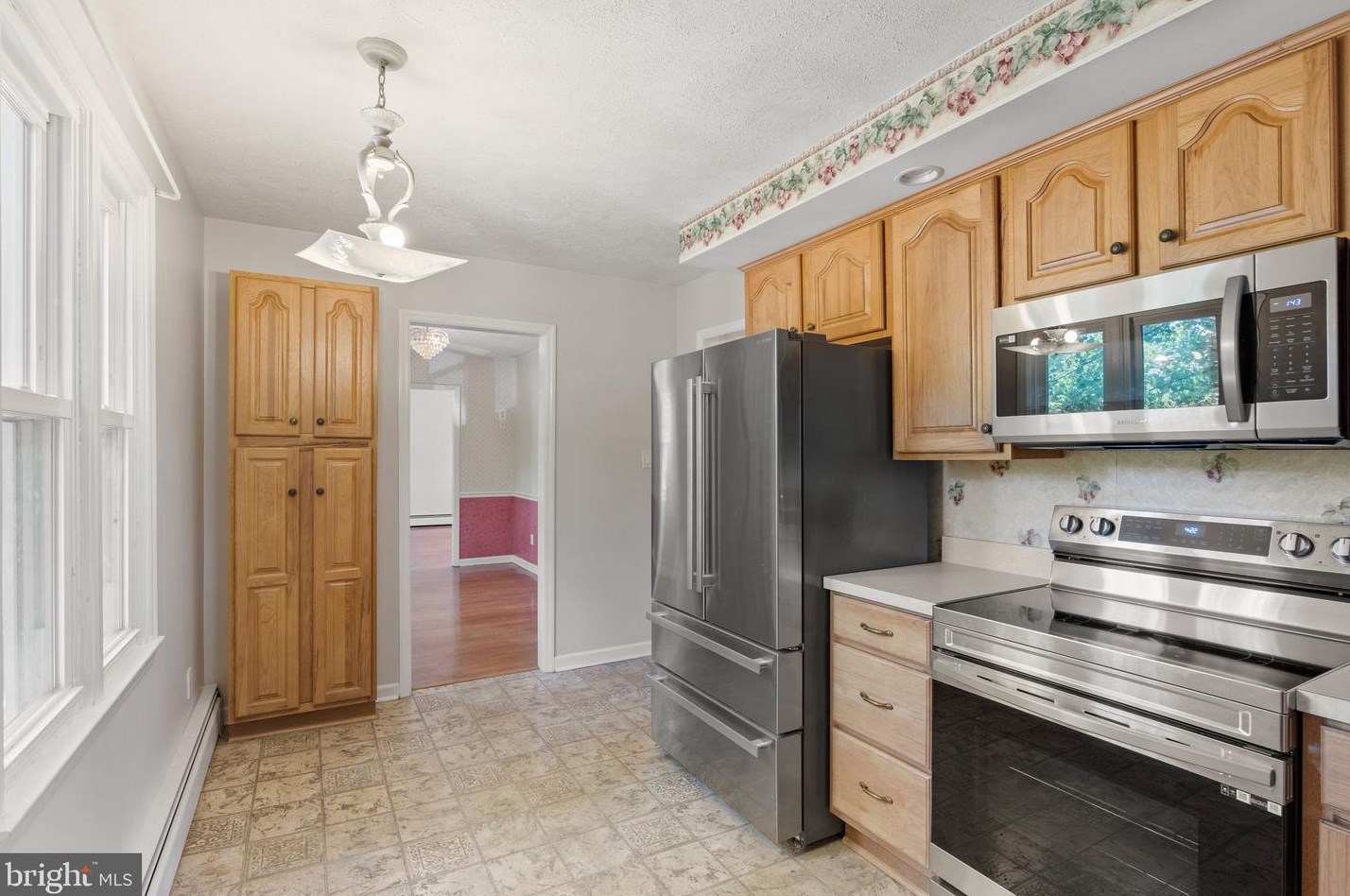 145 Wilkins Dr, Winchester VA  22602-6034 exterior