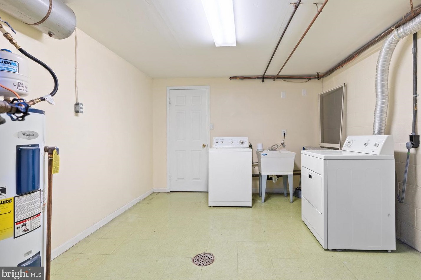 145 Wilkins Dr, Winchester VA  22602-6034 exterior