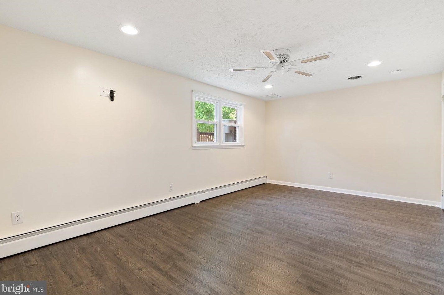 145 Wilkins Dr, Winchester VA  22602-6034 exterior