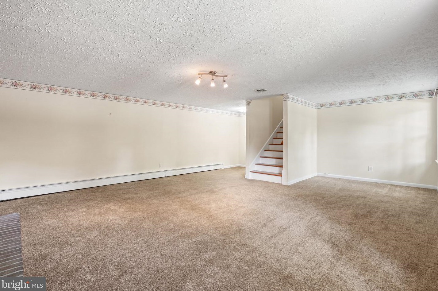 145 Wilkins Dr, Winchester VA  22602-6034 exterior