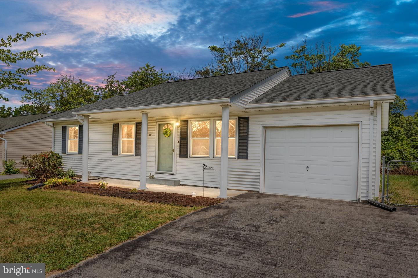 218 Somerset Dr, Stephens City, VA 22655 MLS VAFV2014094 Coldwell
