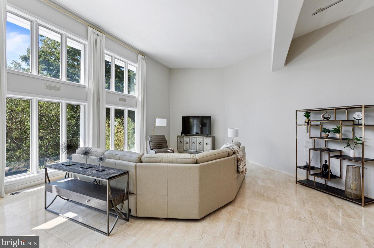 2660 Frederick Pike, Winchester VA  22603-4129 exterior