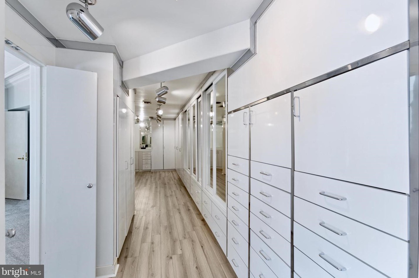 2660 Frederick Pike, Winchester VA  22603-4129 exterior