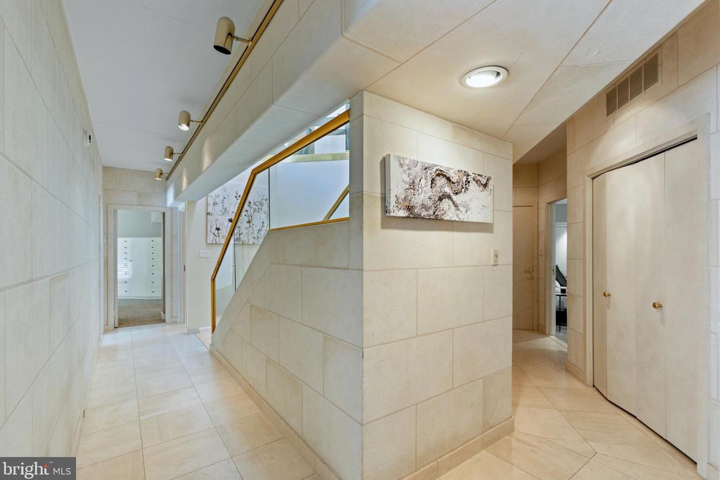 2660 Frederick Pike, Winchester VA  22603-4129 exterior