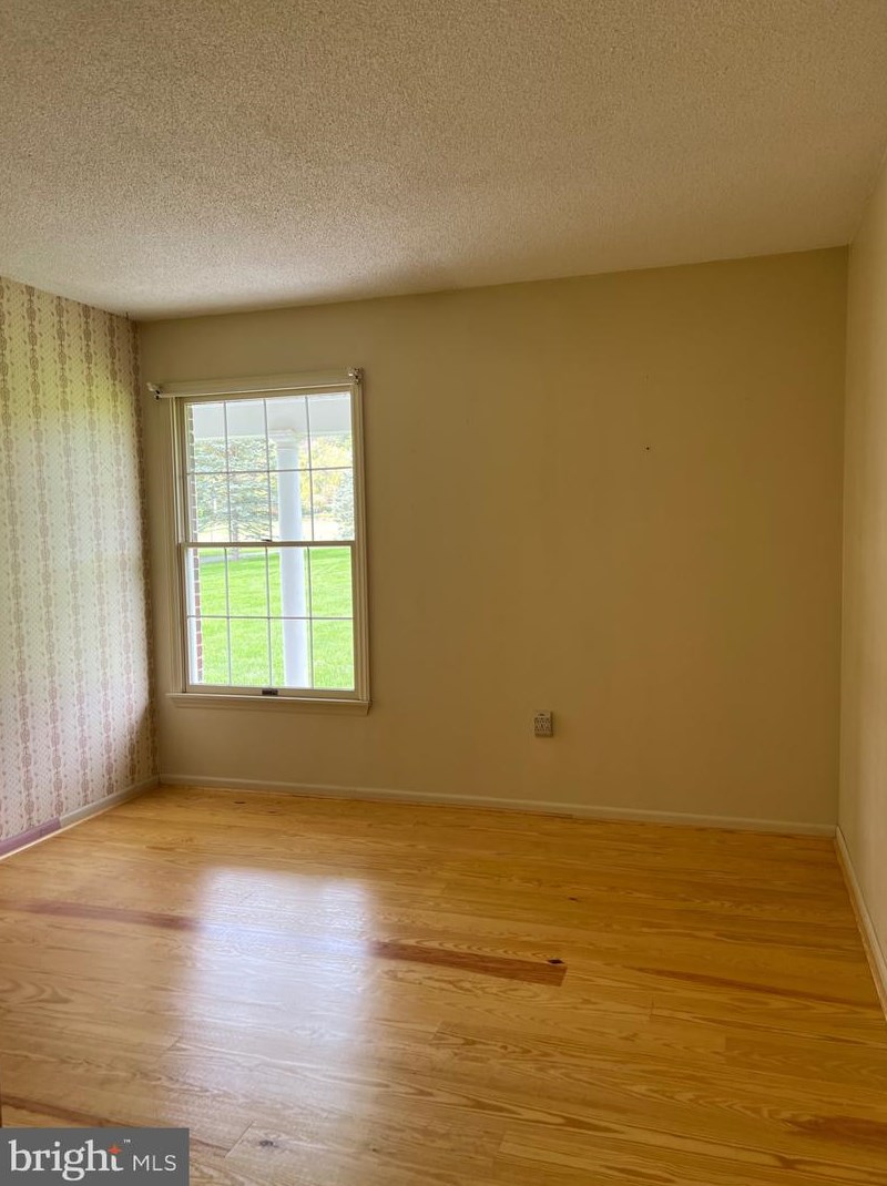 936 Frog Hollow Rd, Winchester VA  22603-2528 exterior