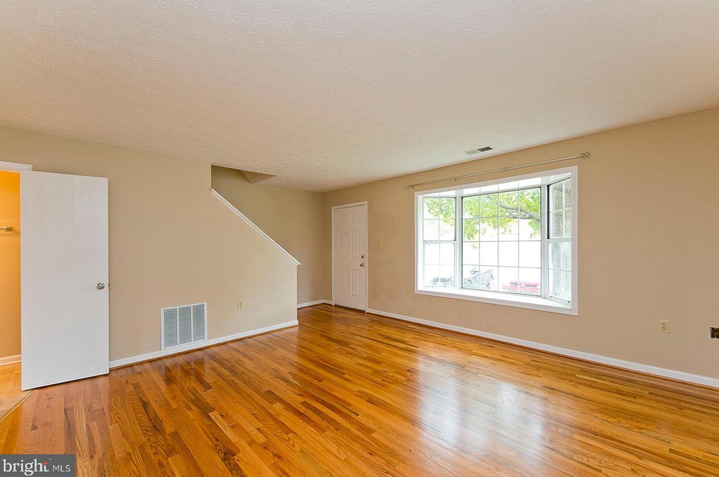 114 Hunter Run Rd, Winchester VA  22602-6186 exterior