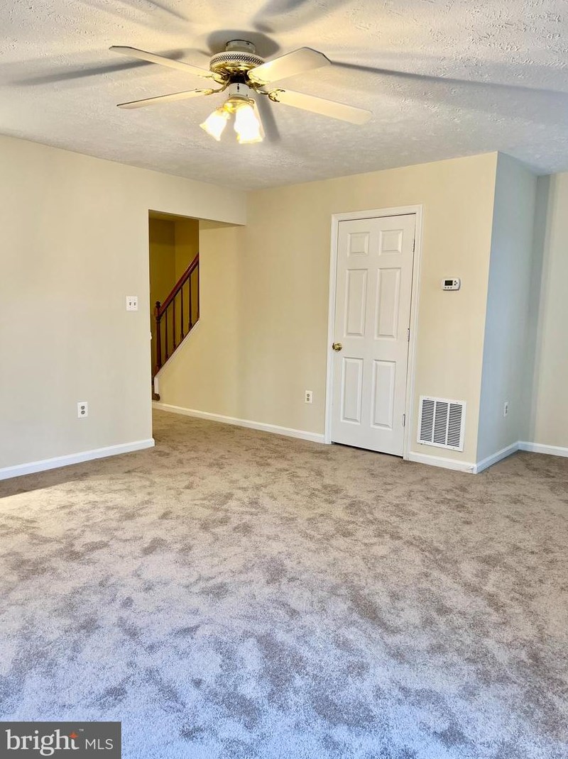 307 Sherando Cir, Stephens City VA  22655-4035 exterior