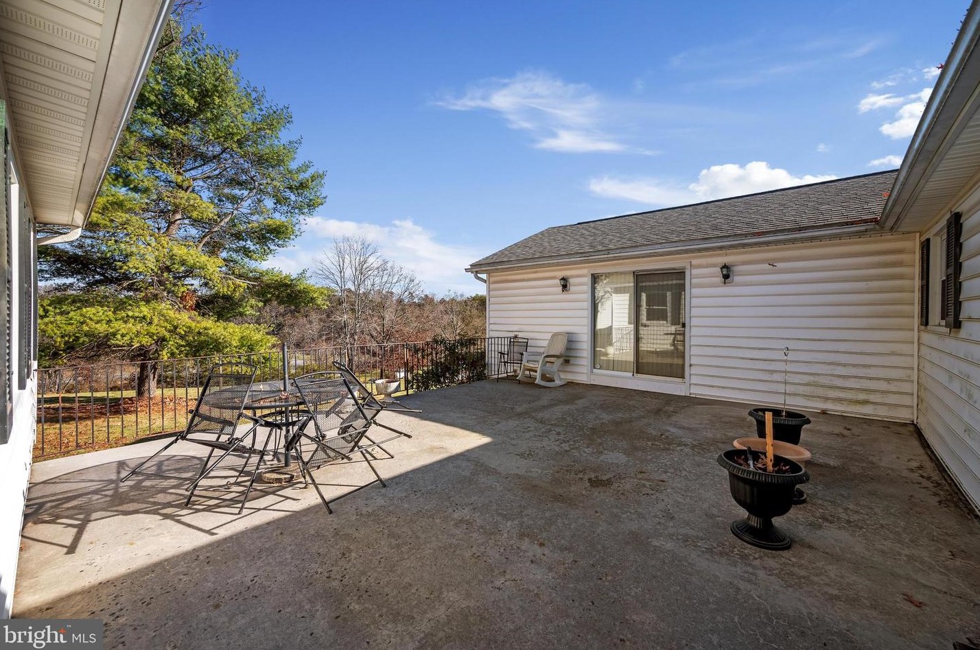189 Mccarty Ln, Winchester VA  22602-4625 exterior