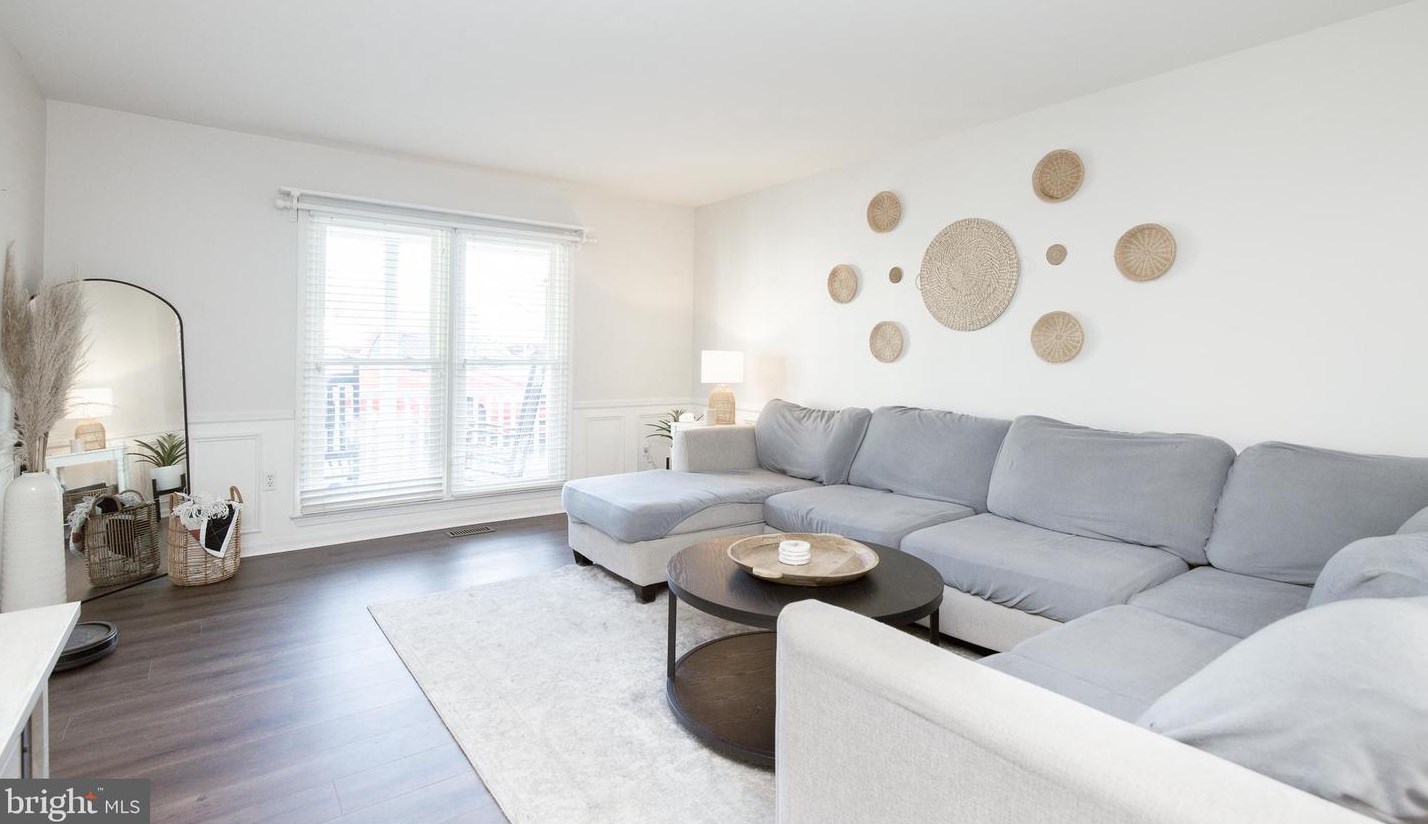 317 Pembridge Dr, Winchester VA  22602-6852 exterior