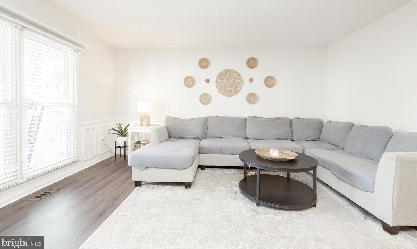 317 Pembridge Dr, Winchester VA  22602-6852 exterior