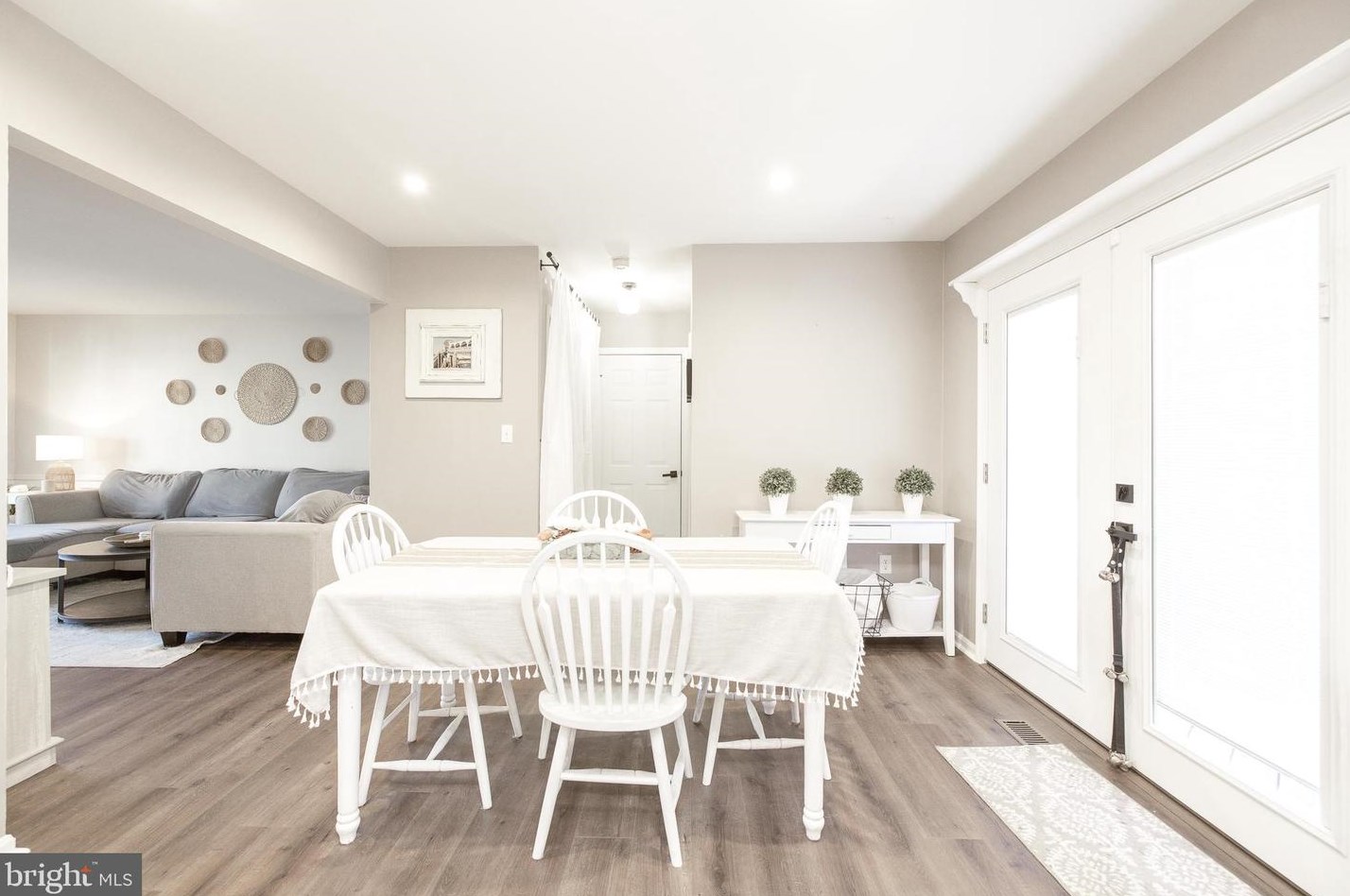 317 Pembridge Dr, Winchester VA  22602-6852 exterior