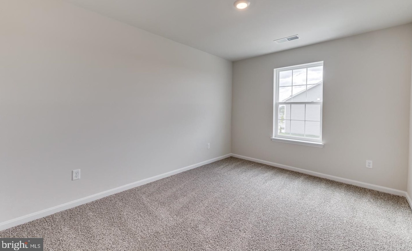 5205 Crooked Ln, Stephens City VA  22655-2895 exterior