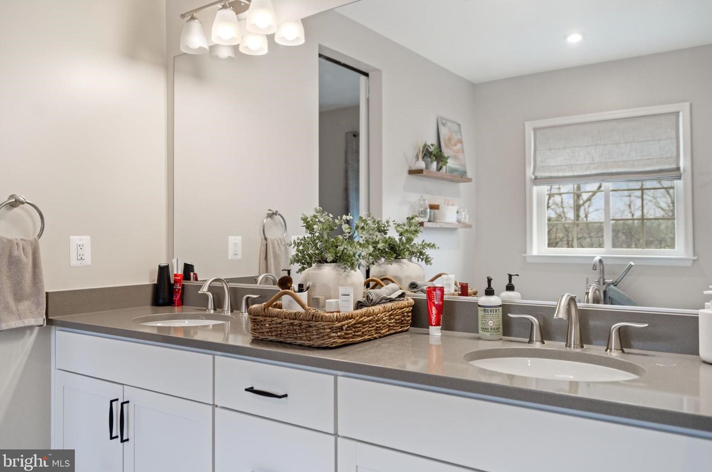 128 Jeni Ct, Winchester VA  22602 exterior