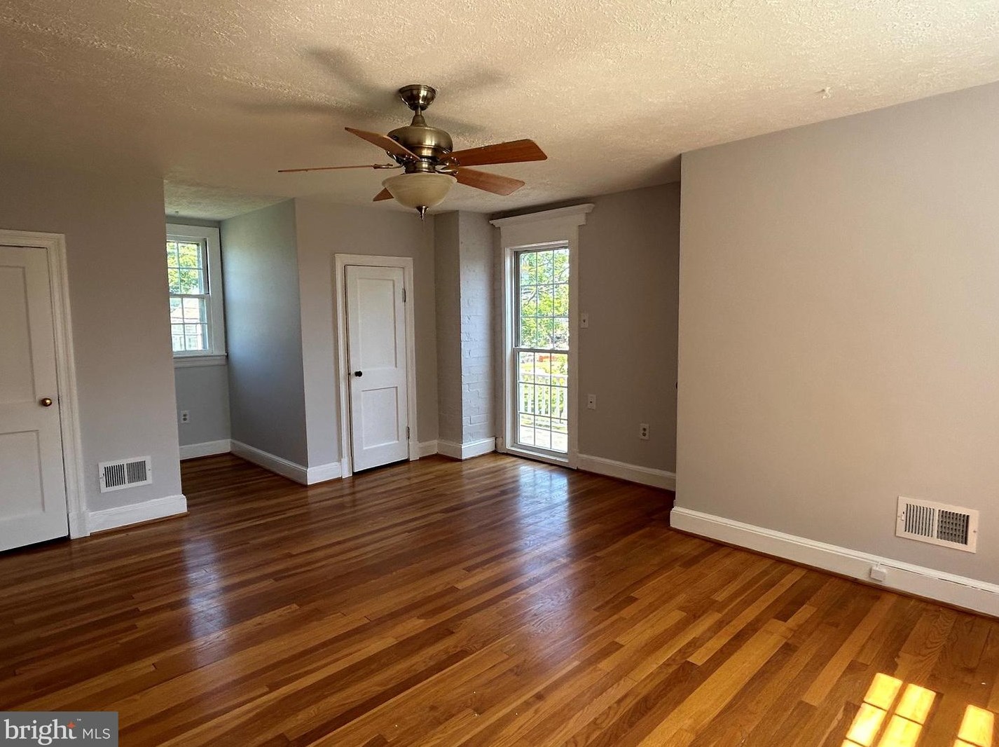 1204 Martinsburg Pike, Winchester VA  22603-5426 exterior