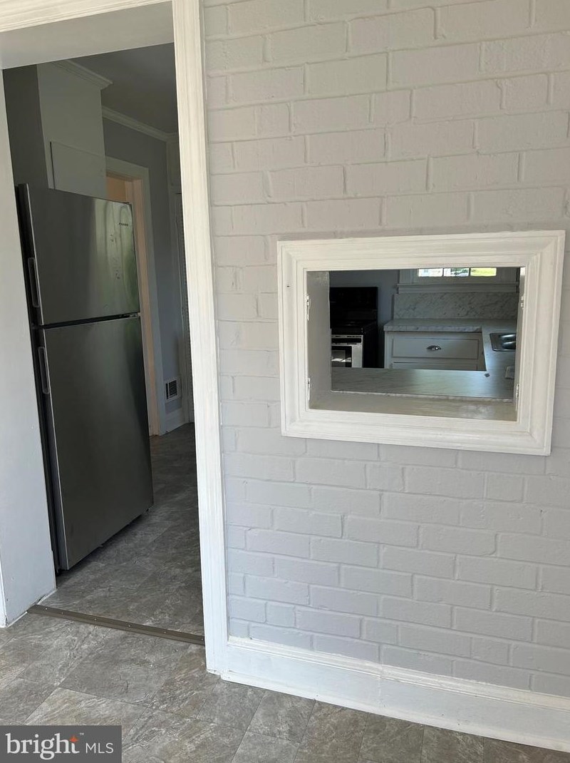 1204 Martinsburg Pike, Winchester VA  22603-5426 exterior