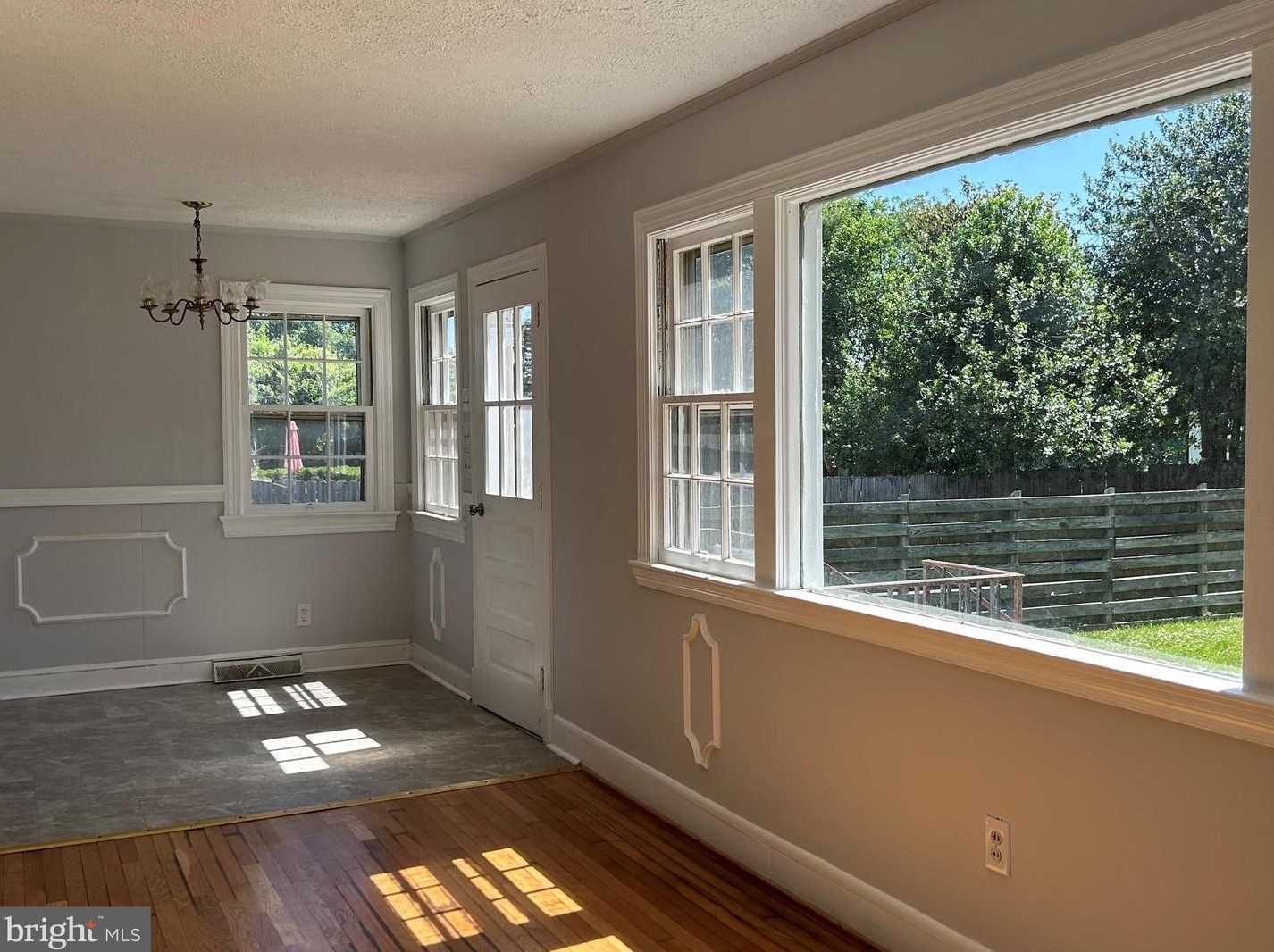 1204 Martinsburg Pike, Winchester VA  22603-5426 exterior