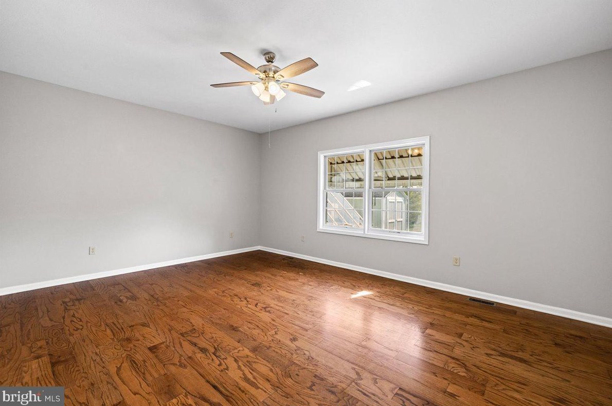 135 Caspian Dr, Stephens City VA  22655-4806 exterior