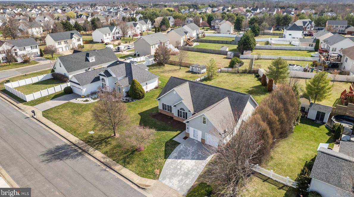 135 Caspian Dr, Stephens City VA  22655-4806 exterior