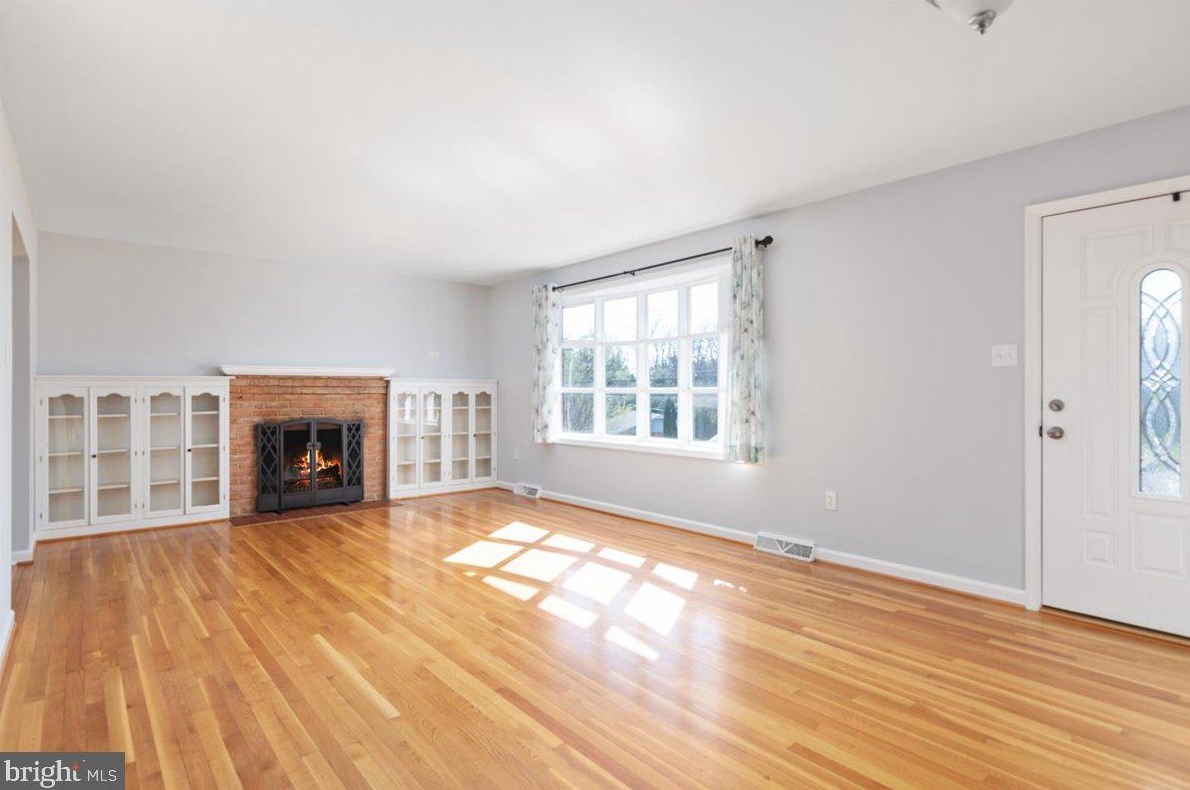 141 Wilkins Dr, Winchester VA  22602-6034 exterior