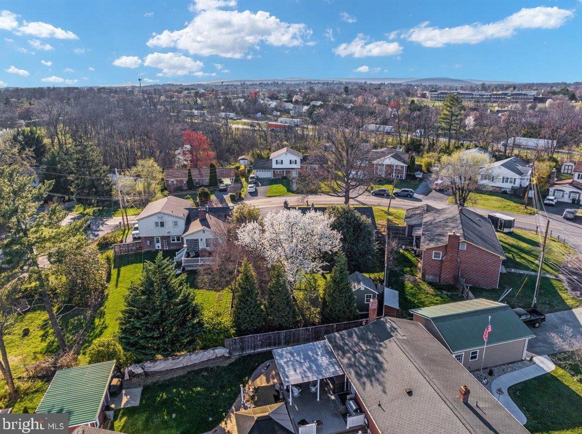 141 Wilkins Dr, Winchester VA  22602-6034 exterior