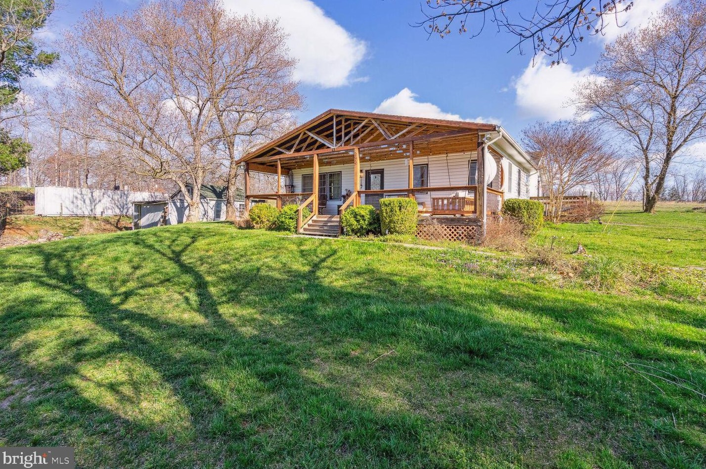 292 Marple Rd, Winchester VA  22603-4142 exterior