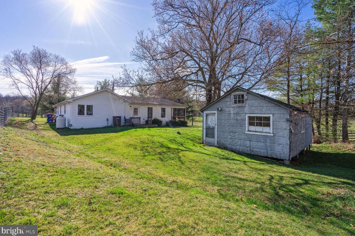 292 Marple Rd, Winchester VA  22603-4142 exterior