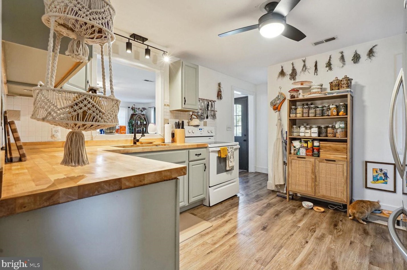 292 Marple Rd, Winchester VA  22603-4142 exterior