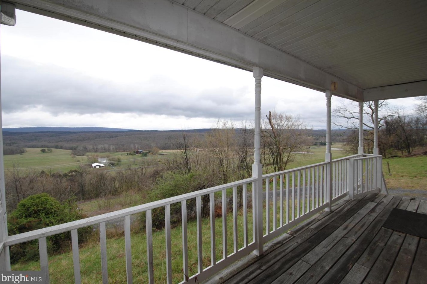 1742 Back Mountain Rd, Winchester VA  22602-1902 exterior