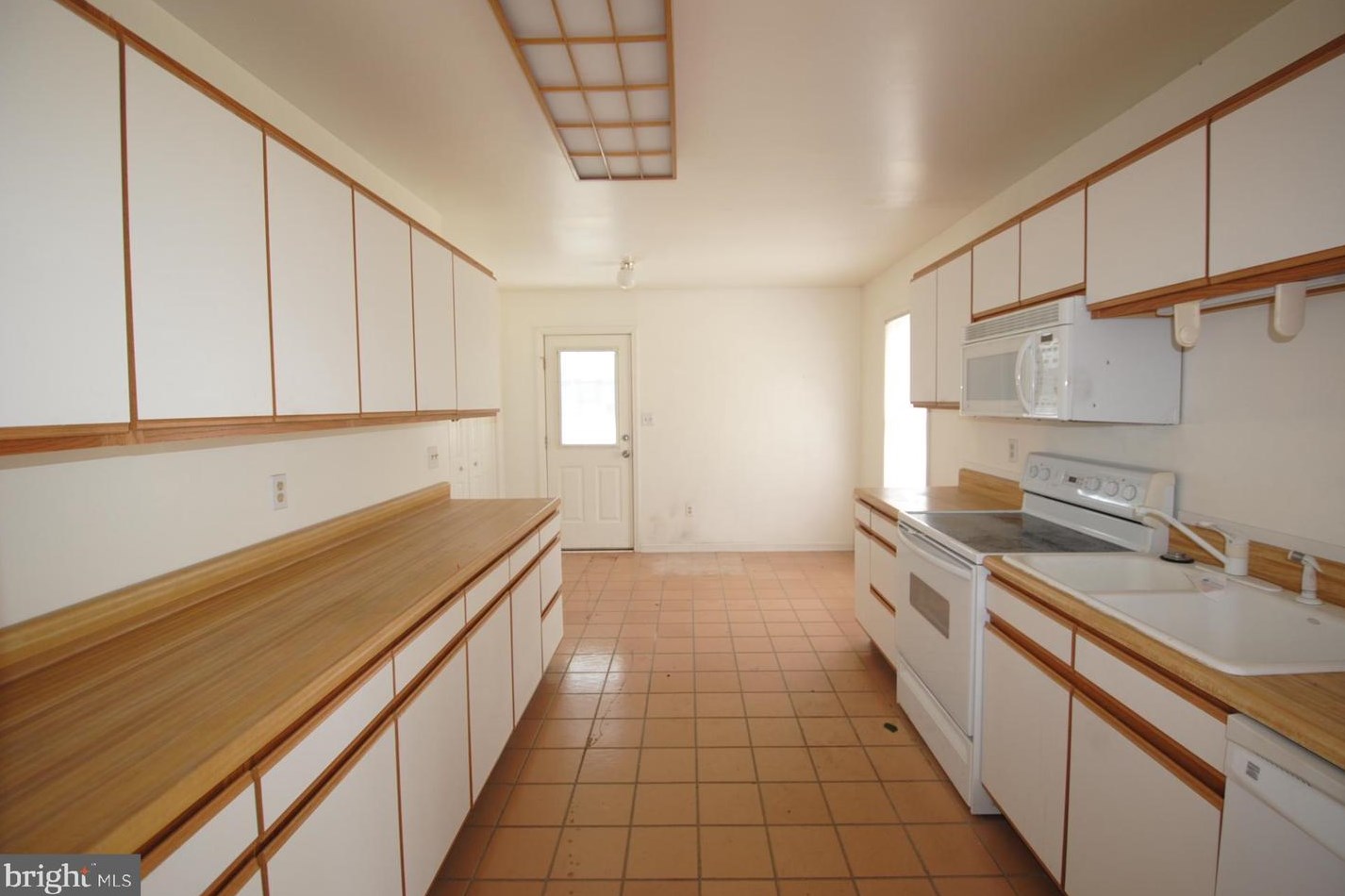 1742 Back Mountain Rd, Winchester VA  22602-1902 exterior